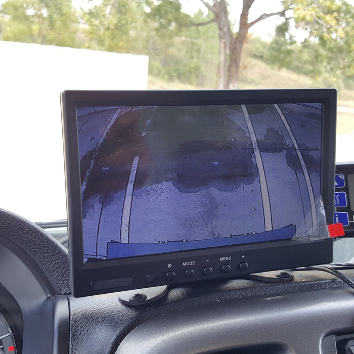 Top Dawg EagleEye Waterproof 7in Monitor with 1080P Waterproof Wired Backup Camera